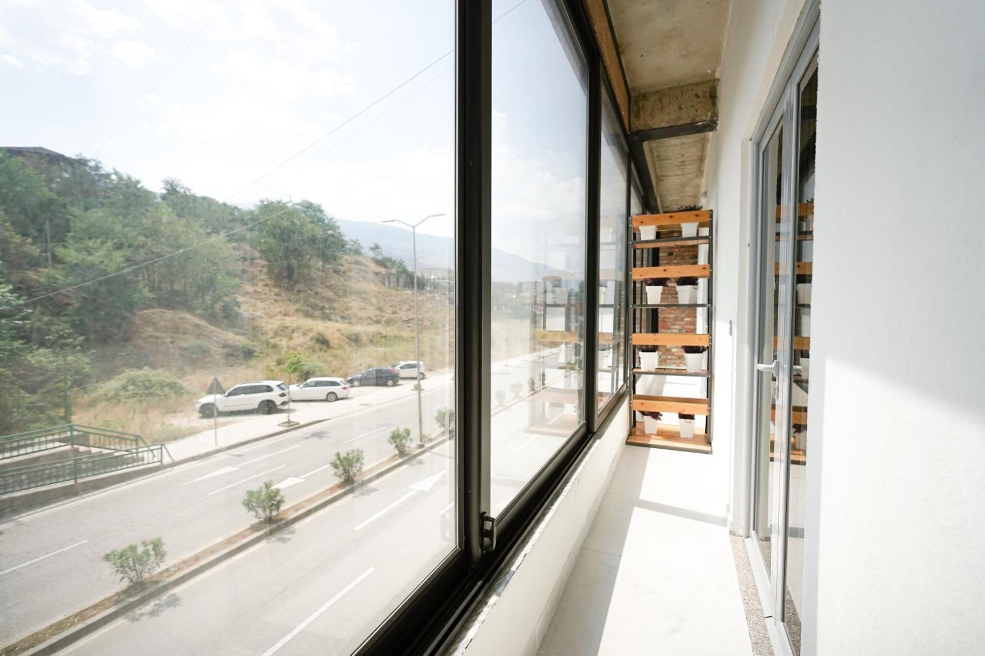 Ora Apartments Gjirokastër Eksteriør bilde