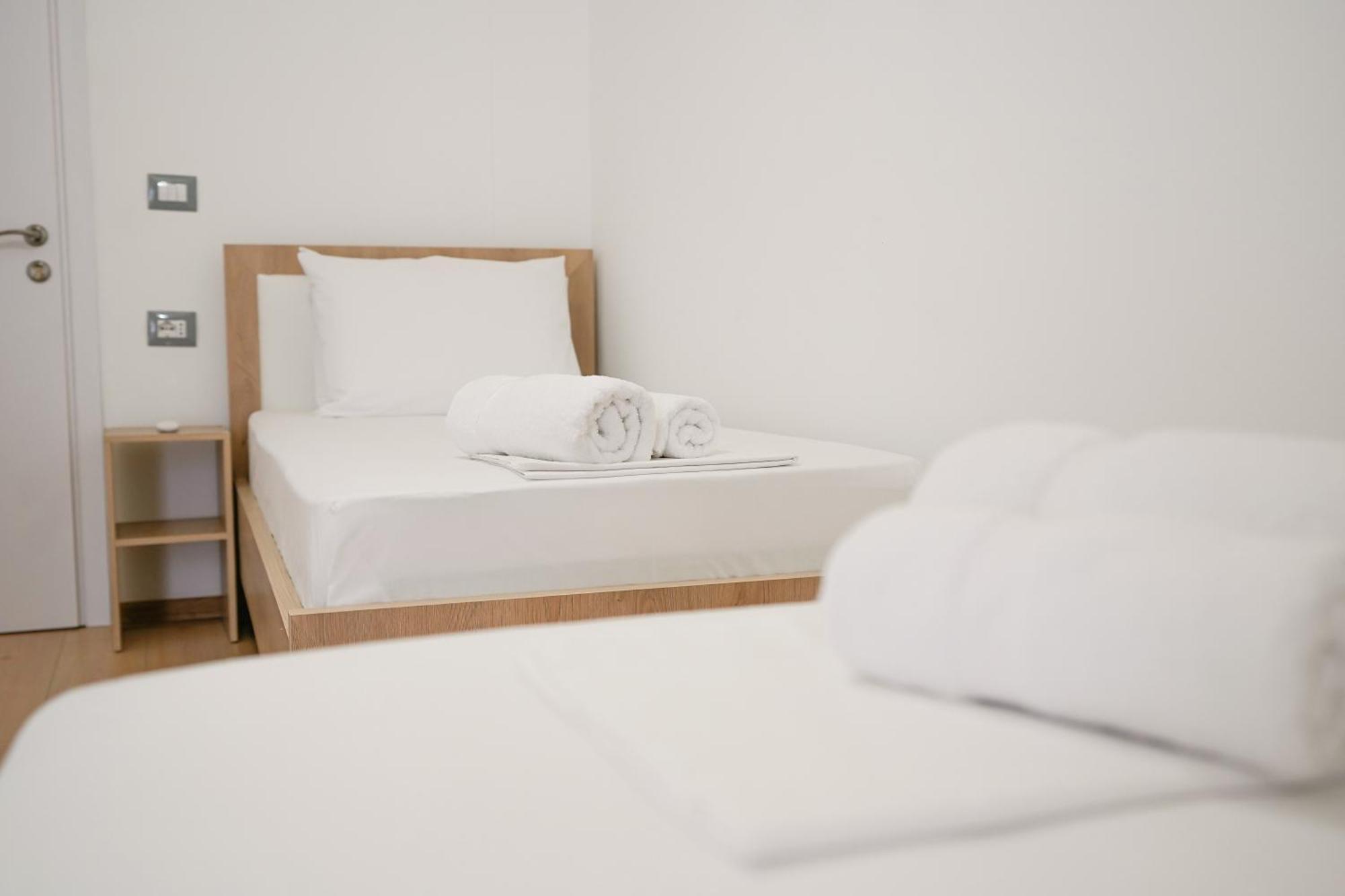 Ora Apartments Gjirokastër Eksteriør bilde