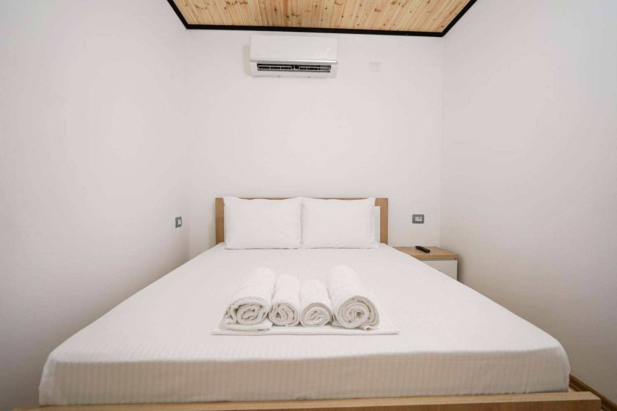 Ora Apartments Gjirokastër Eksteriør bilde